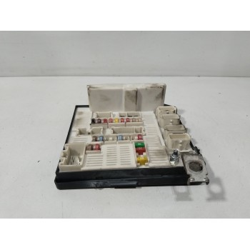 CAJA RELES / FUSIBLES 8200481866 