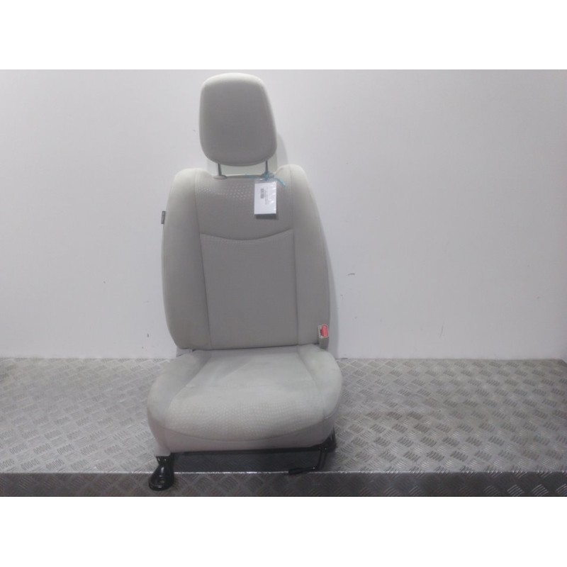 ASIENTO DELANTERO DERECHO BLANCO  - imagen 1