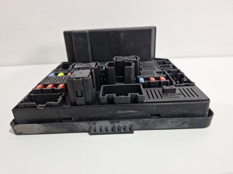 Recambio de caja reles / fusibles para nissan qashqai i (j10, nj10) 1.5 dci referencia OEM IAM 284B7JD02A  