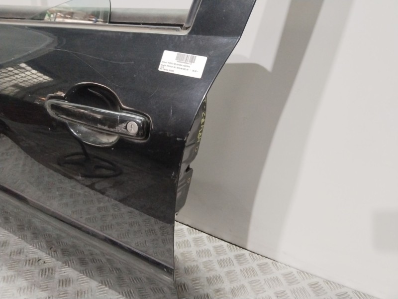 Recambio de puerta delantera izquierda para peugeot 307 berlina (s2) xs referencia OEM IAM 9002S8 NEGRO 