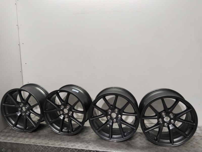 Recambio de juego llantas para tesla model 3 (5yj3) ev awd referencia OEM IAM 104426100A  18X8.5J