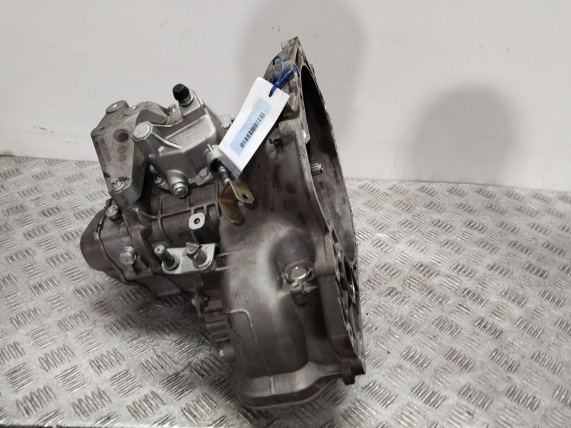 Recambio de caja cambios para opel astra g berlina comfort referencia OEM IAM 90400209  