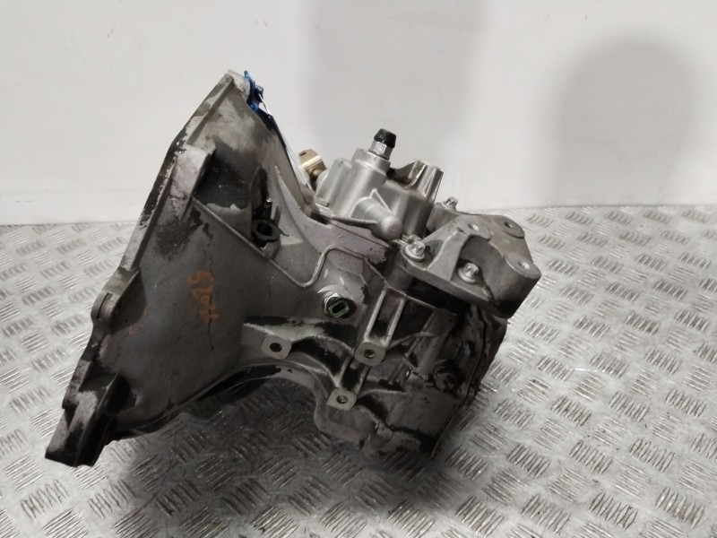 Recambio de caja cambios para opel astra g berlina comfort referencia OEM IAM 90400209  