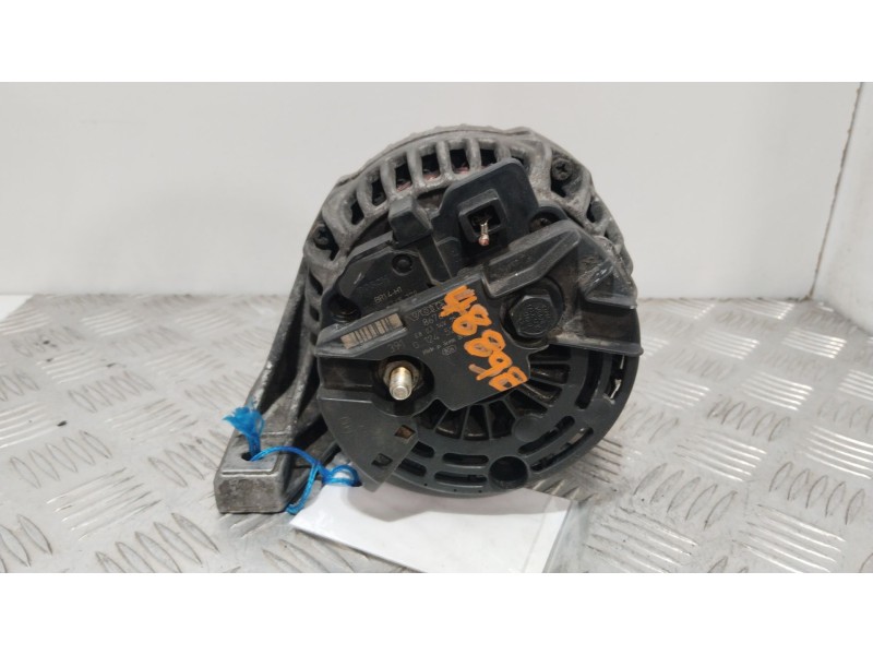 Recambio de alternador para volvo s60 berlina d5 referencia OEM IAM 8676498  