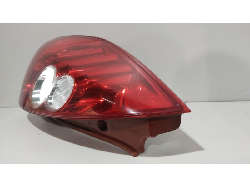 Recambio de piloto trasero izquierdo para mazda 5 (cr) 2.0 cd (cr19) referencia OEM IAM C23551160  