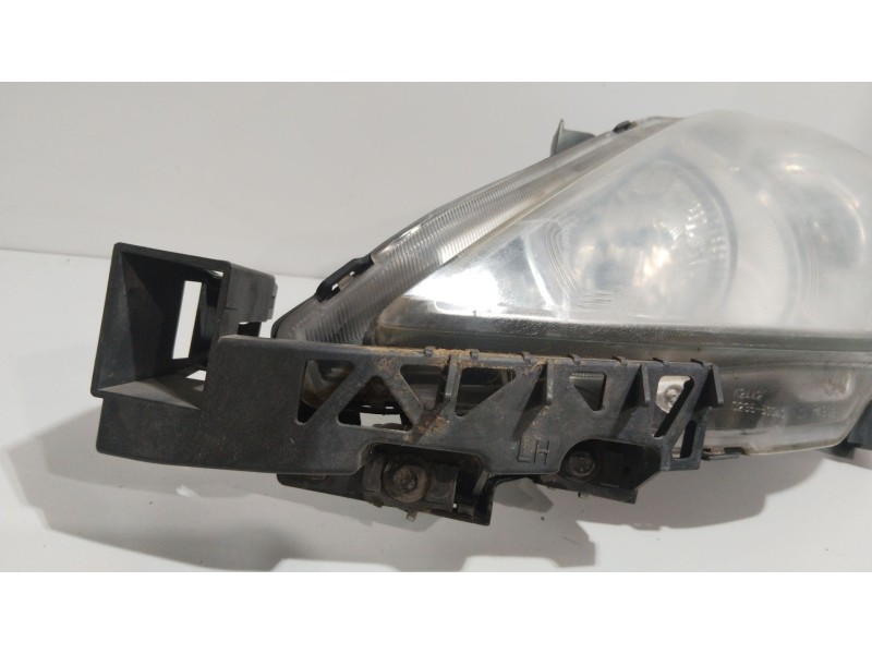 Recambio de faro izquierdo para mazda 5 (cr) 2.0 cd (cr19) referencia OEM IAM C23551040  