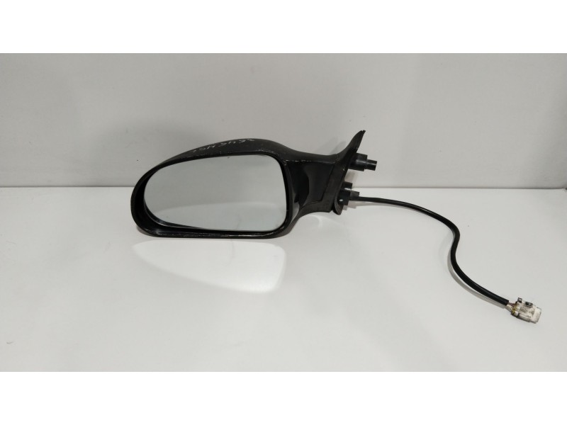 Recambio de retrovisor izquierdo para landwind (jmc) cv9 1.6 referencia OEM IAM 8202010BHFA  
