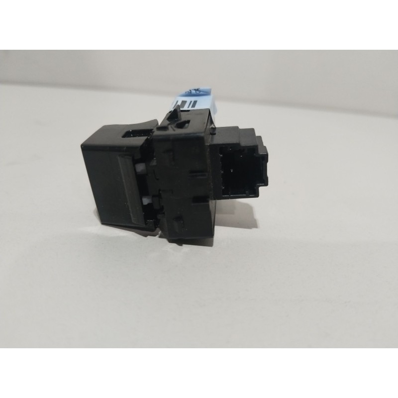 Recambio de mando elevalunas delantero izquierdo para nissan x-trail iii (t32_, t32r, t32rr) 1.3 dig-t referencia OEM IAM 254116