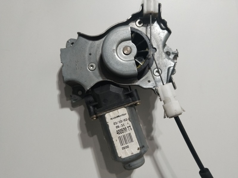 Recambio de elevalunas delantero derecho para nissan almera (n16/e) acenta referencia OEM IAM 400600T7 2 PINES 