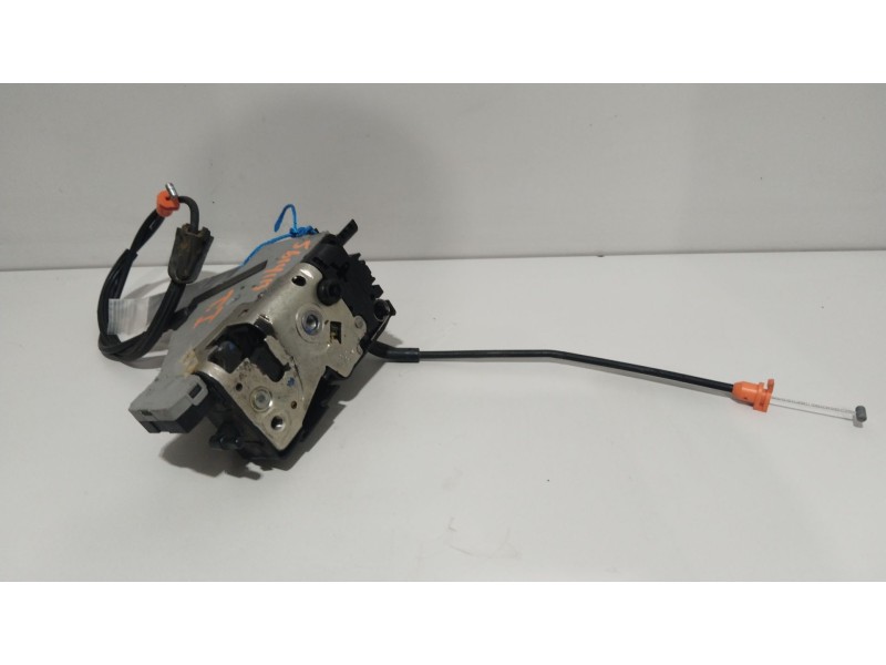 Recambio de cerradura puerta trasera izquierda para citroën c4 picasso sx referencia OEM IAM 24090816  