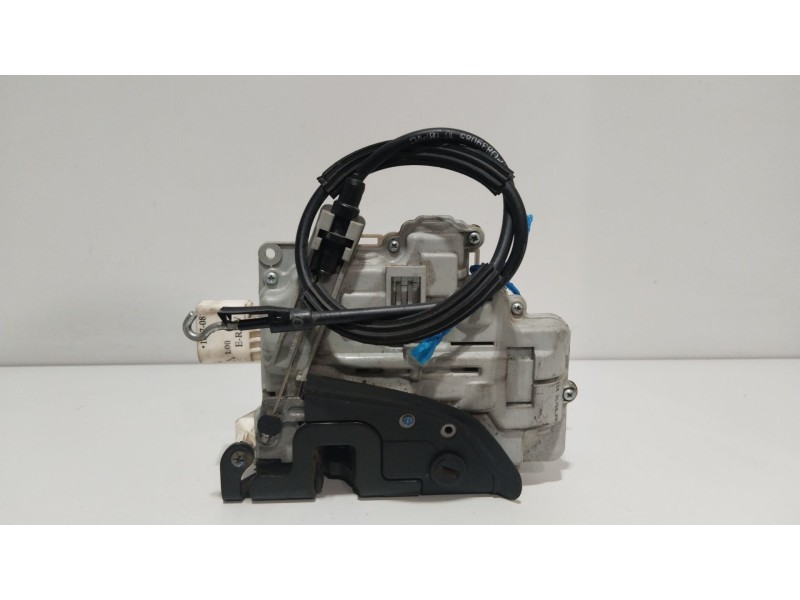 Recambio de cerradura puerta trasera derecha para seat leon (1p1) 1.4 tsi referencia OEM IAM   