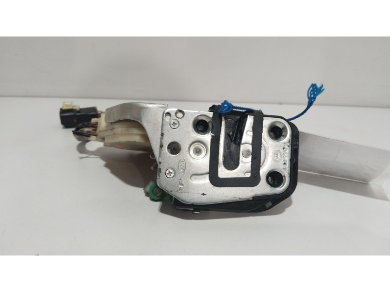 Recambio de cerradura puerta delantera derecha para kia sorento 2.5 crdi active referencia OEM IAM A0r5777  