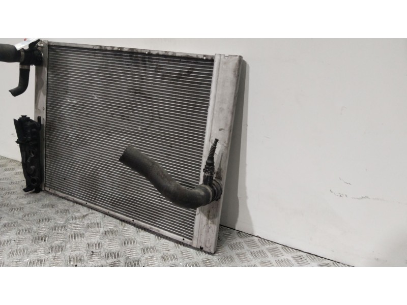 Recambio de radiador agua para bmw 7 (e65, e66, e67) 735 i, li referencia OEM IAM 17117585440   Recambio de radiador agua para bmw 7 (e65, e66, e67) 735 i, li referencia OEM IAM 17117585440
