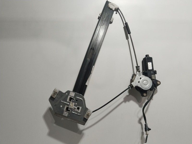 Recambio de elevalunas delantero derecho para chevrolet evanda sx referencia OEM IAM 96327988  