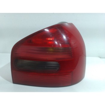PILOTO TRASERO DERECHO 8L0945096A 