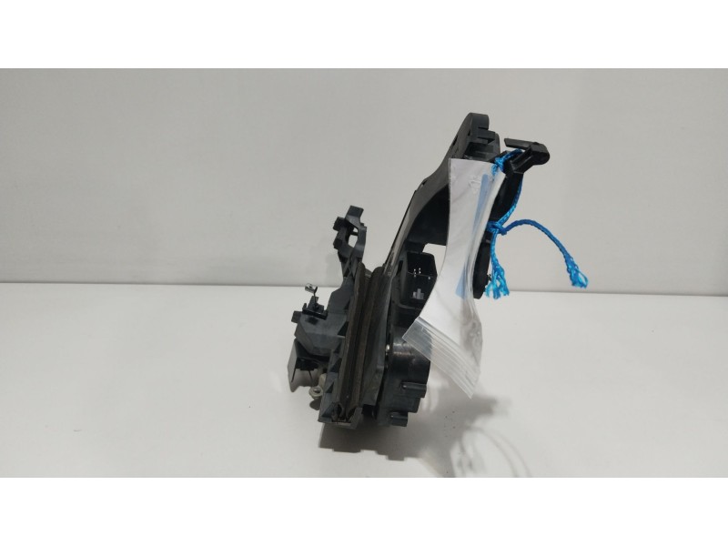 Recambio de cerradura puerta trasera derecha para volvo v50 familiar 1.6 d kinetic referencia OEM IAM 30699112  