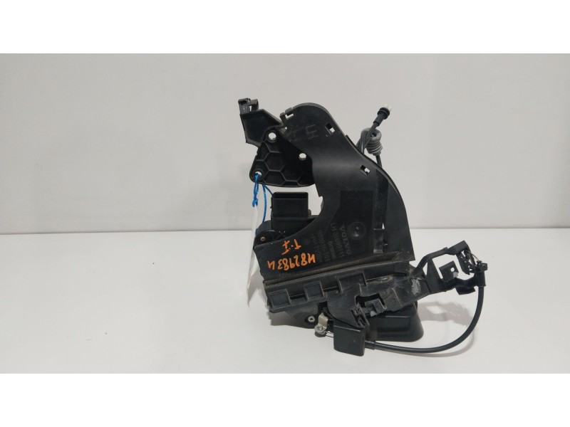 Recambio de cerradura puerta trasera izquierda para volvo s40 berlina 2.0 d kinetic referencia OEM IAM LH30699111  