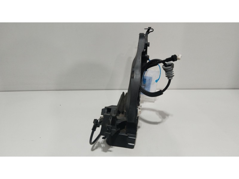 Recambio de cerradura puerta trasera izquierda para volvo s40 berlina 2.0 d kinetic referencia OEM IAM LH30699111  