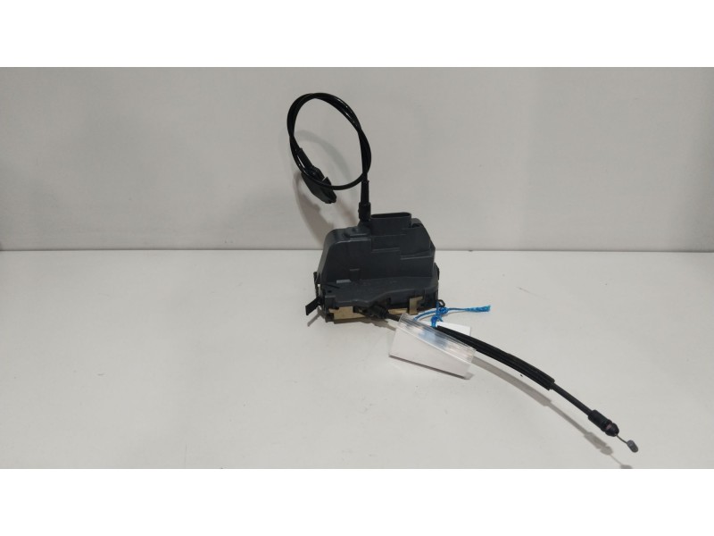 Recambio de cerradura puerta trasera izquierda para renault scenic ii authentique referencia OEM IAM   