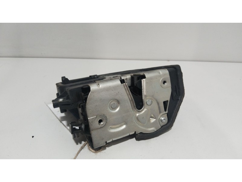 Recambio de cerradura puerta delantera derecha para bmw 3 touring (e91) 320 d referencia OEM IAM   