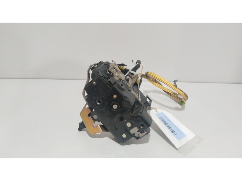 Recambio de cerradura puerta trasera izquierda para audi a6 c5 (4b2, 4b4) 2.4 referencia OEM IAM   