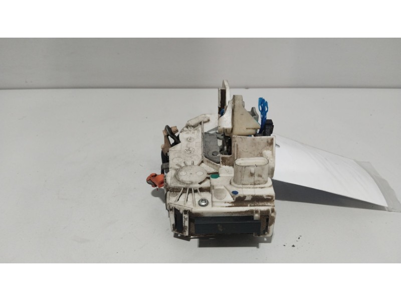 Recambio de cerradura puerta delantera izquierda para dodge caliber s referencia OEM IAM 04589409D  