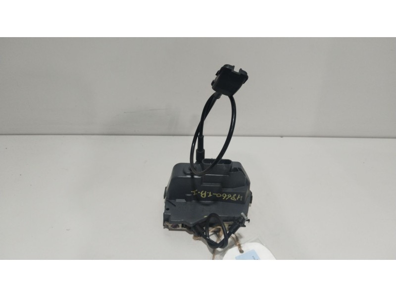 Recambio de cerradura puerta trasera izquierda para renault megane ii berlina 5p authentique referencia OEM IAM 028430  