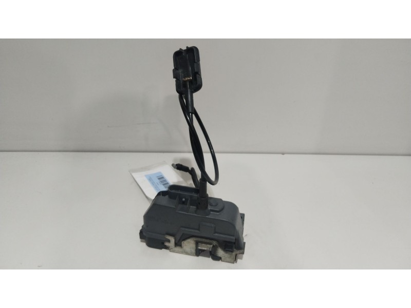 Recambio de cerradura puerta trasera izquierda para renault megane ii berlina 5p authentique referencia OEM IAM 028430  