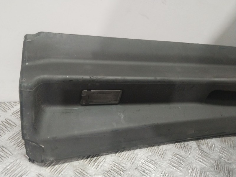 Recambio de moldura para land rover range rover (lm) td6 hse referencia OEM IAM 8264016  