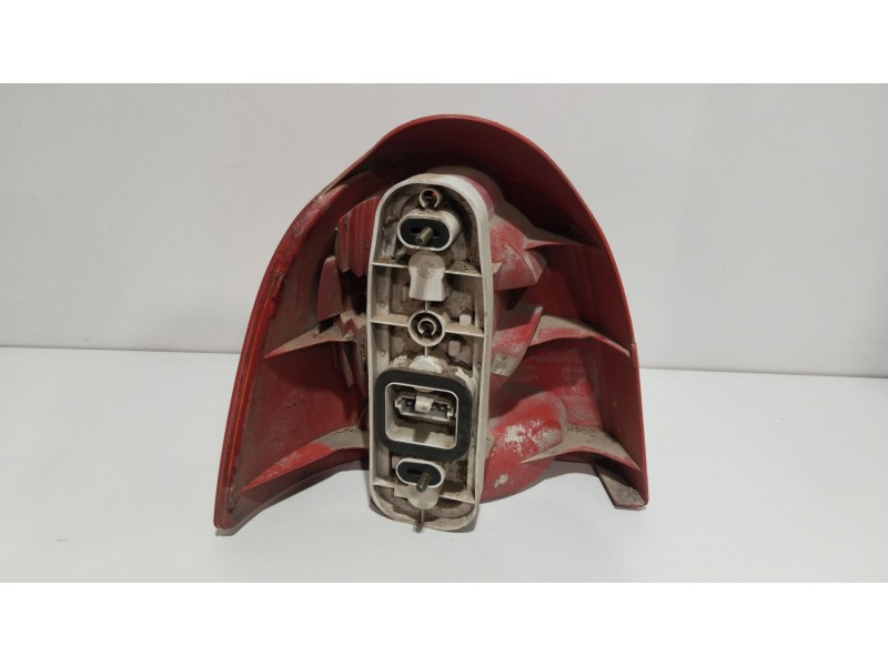 Recambio de piloto trasero derecho para renault twingo i (c06_) 1.2 16v (c060) referencia OEM IAM 7700426320  