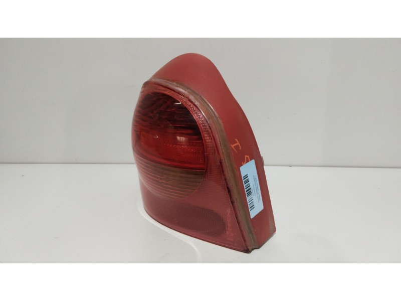 Recambio de piloto trasero izquierdo para renault twingo i (c06_) 1.2 16v (c060) referencia OEM IAM 7700426319   Recambio de piloto trasero izquierdo para renault twingo i (c06_) 1.2 16v (c060) referencia OEM IAM 7700426319