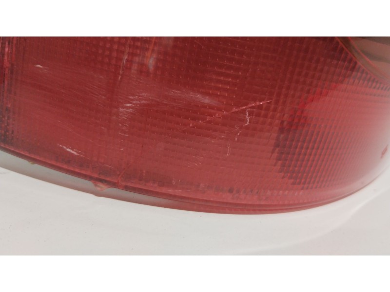 Recambio de piloto trasero izquierdo para renault twingo i (c06_) 1.2 16v (c060) referencia OEM IAM 7700426319   Recambio de piloto trasero izquierdo para renault twingo i (c06_) 1.2 16v (c060) referencia OEM IAM 7700426319