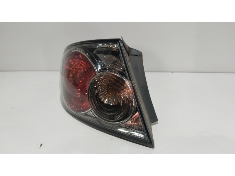 Recambio de piloto trasero izquierdo para mazda 6 hatchback (gg) 1.8 referencia OEM IAM 22061971  