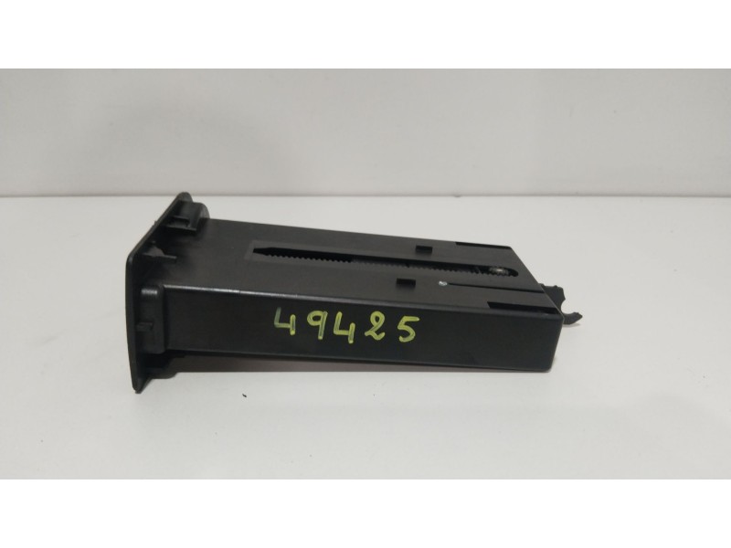 Recambio de posa vasos para land rover range rover (lm) td6 hse referencia OEM IAM 7002695  