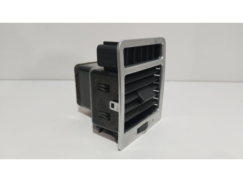 Recambio de rejilla aireadora para land rover range rover (lm) td6 hse referencia OEM IAM H52400282060  