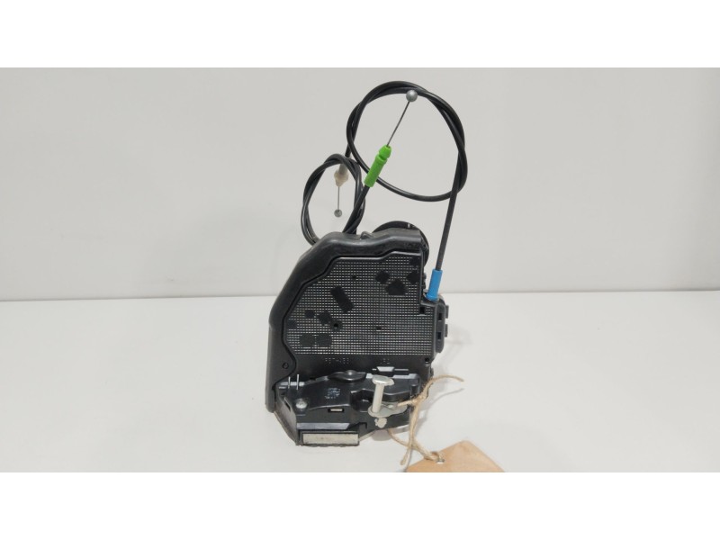 Recambio de cerradura puerta trasera derecha para toyota auris (_e15_) 1.6 (zre151_) referencia OEM IAM   