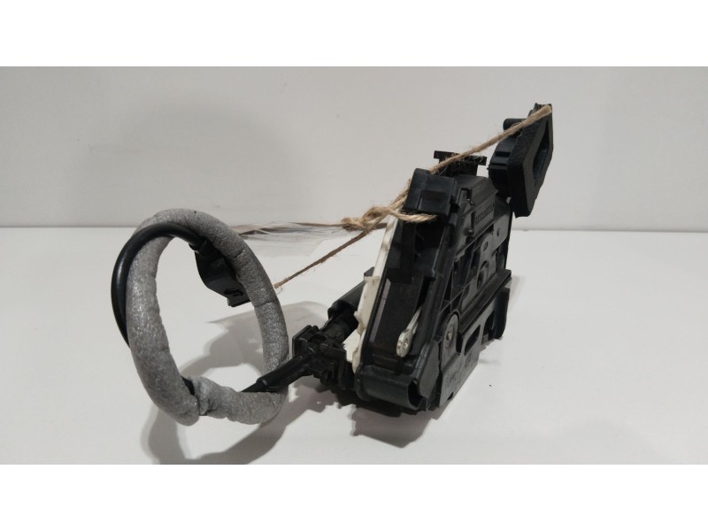 Recambio de cerradura puerta delantera derecha para seat toledo (kg3) reference referencia OEM IAM 16J5E1837016A  