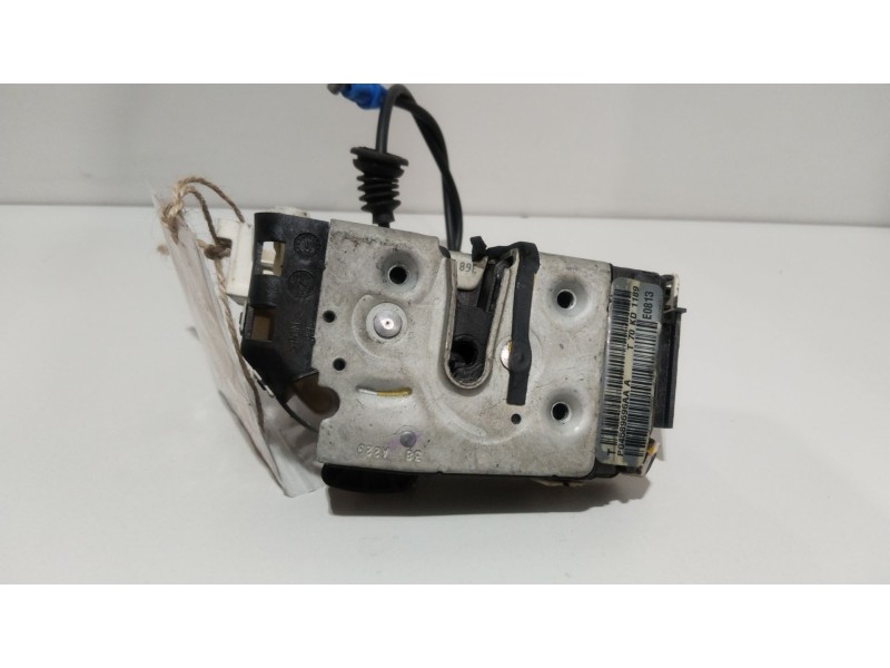 Recambio de cerradura puerta trasera derecha para dodge journey 2.0 crd referencia OEM IAM   