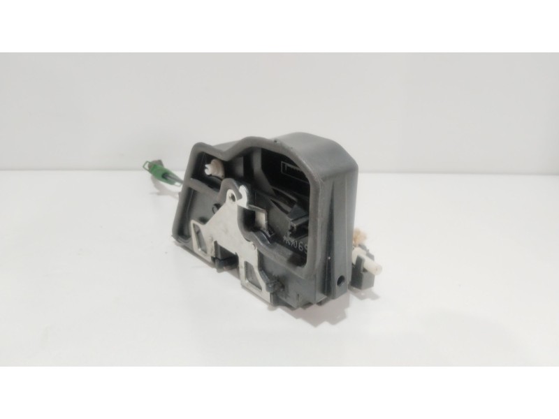 Recambio de cerradura puerta trasera izquierda para bmw x3 (e83) 3.0d referencia OEM IAM 0167069  