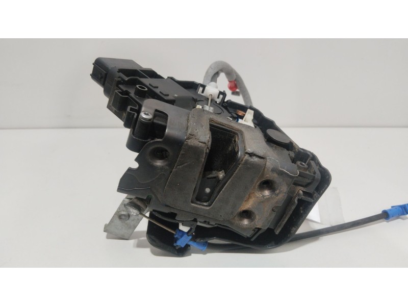 Recambio de cerradura puerta delantera derecha para ford mondeo ber. (ca2) ghia referencia OEM IAM   