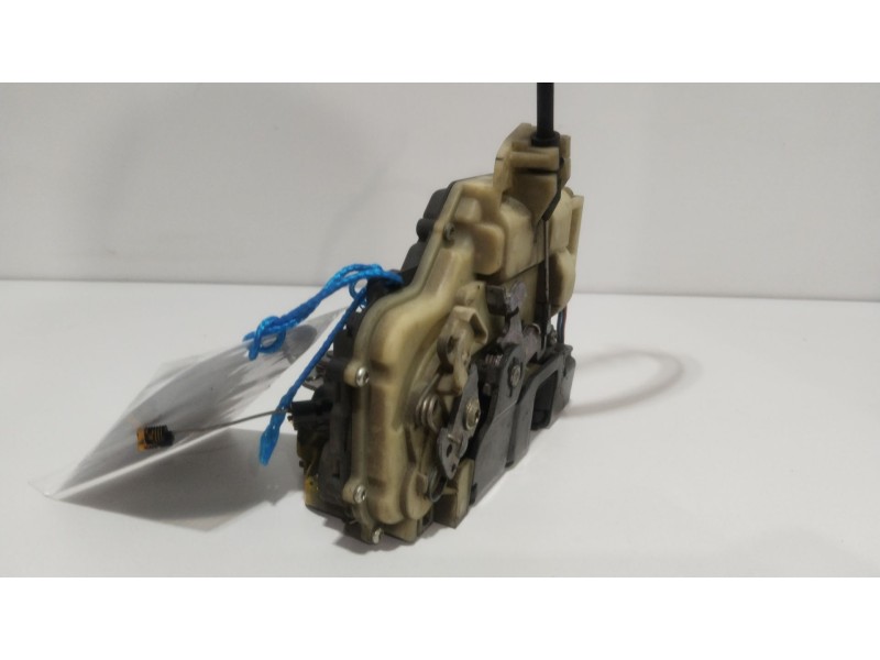 Recambio de cerradura puerta delantera izquierda para skoda octavia berlina (1u2) tour referencia OEM IAM 117674300  