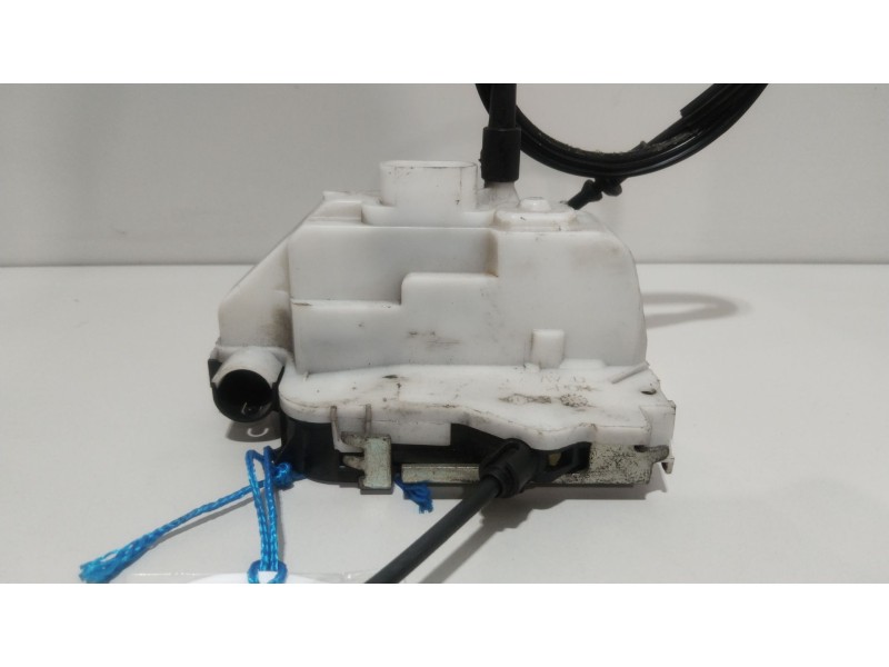 Recambio de cerradura puerta delantera derecha para citroën c2 collection referencia OEM IAM 52187780  