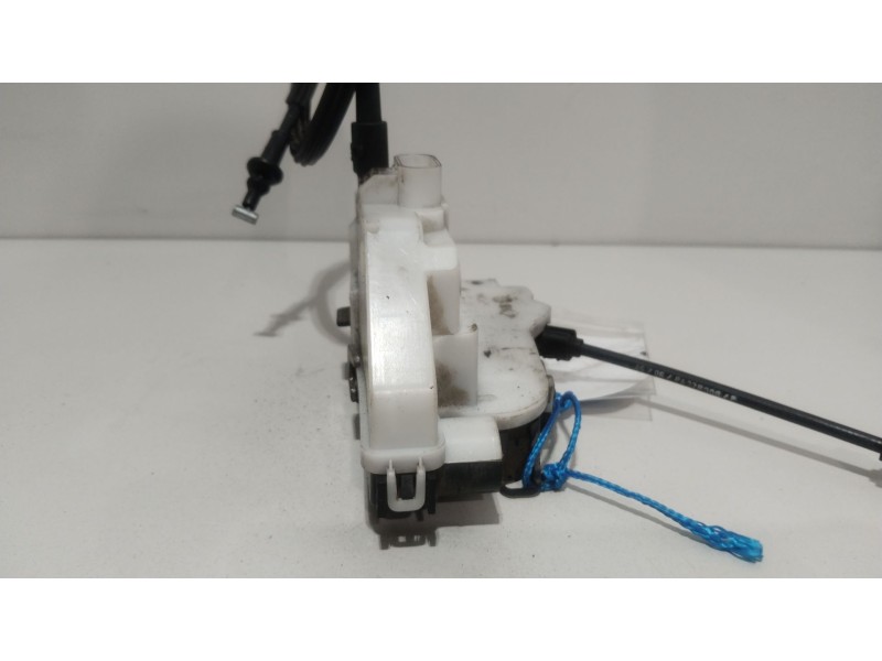 Recambio de cerradura puerta delantera derecha para citroën c2 collection referencia OEM IAM 52187780  