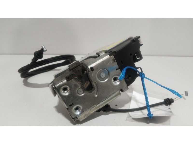 Recambio de cerradura puerta delantera derecha para citroën c2 collection referencia OEM IAM 52187780  