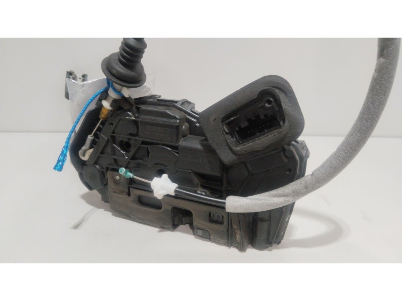 Recambio de cerradura puerta delantera derecha para skoda superb iii (3v3) 2.0 tdi referencia OEM IAM   
