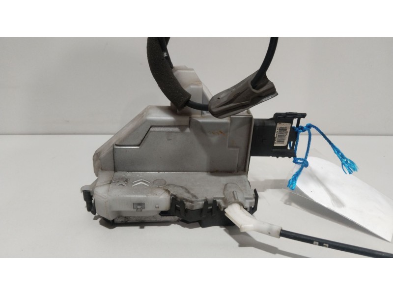 Recambio de cerradura puerta trasera derecha para peugeot 5008 (0u_, 0e_) 1.6 hdi referencia OEM IAM   