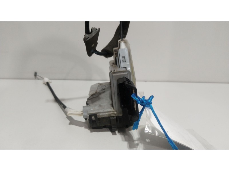 Recambio de cerradura puerta trasera derecha para peugeot 5008 (0u_, 0e_) 1.6 hdi referencia OEM IAM   