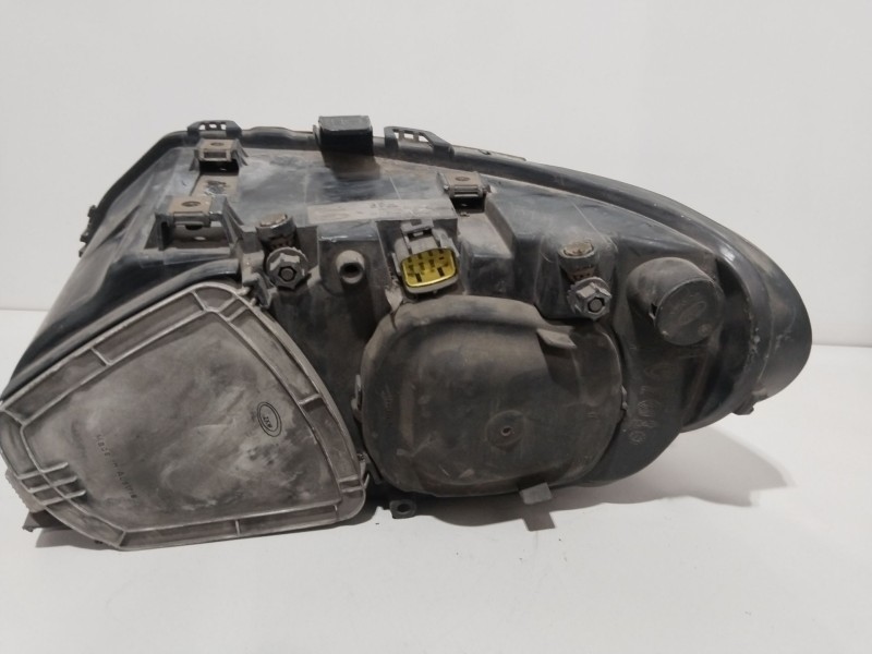 Recambio de faro derecho para chrysler voyager (rg) 2.5 crd lx referencia OEM IAM 04857702AB  