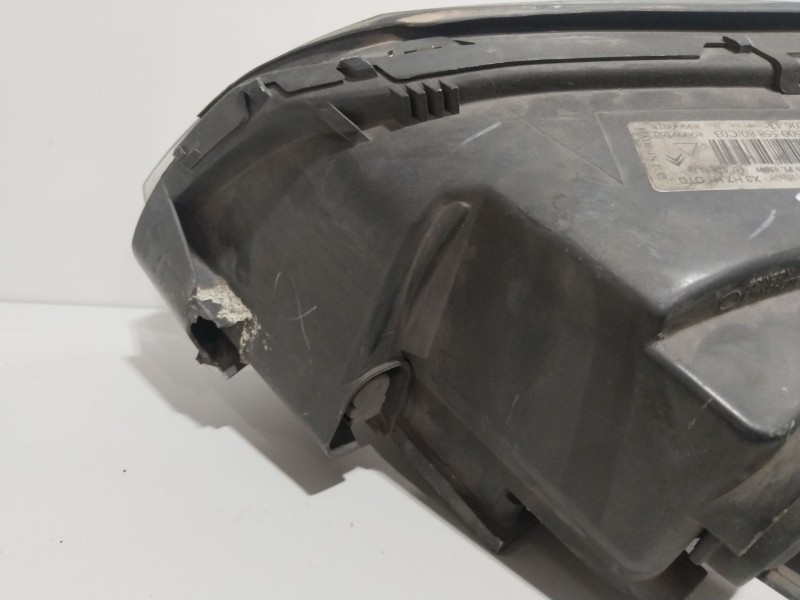 Recambio de faro derecho para citroën c5 berlina attraction referencia OEM IAM 9650055880  
