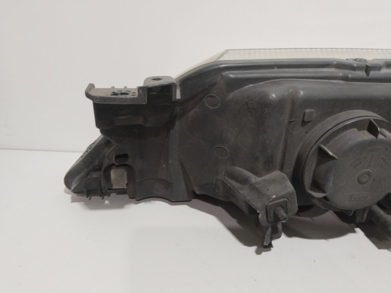 Recambio de faro derecho para renault laguna ii grandtour (kg0) dynamique referencia OEM IAM 7701061671  